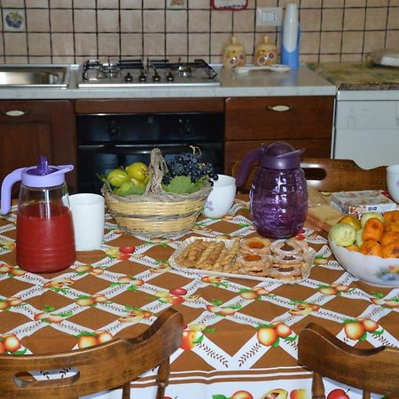B&B Incantevole Vicolo Пирайно Екстериор снимка