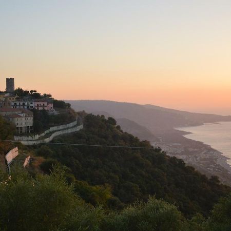 B&B Incantevole Vicolo Пирайно Екстериор снимка