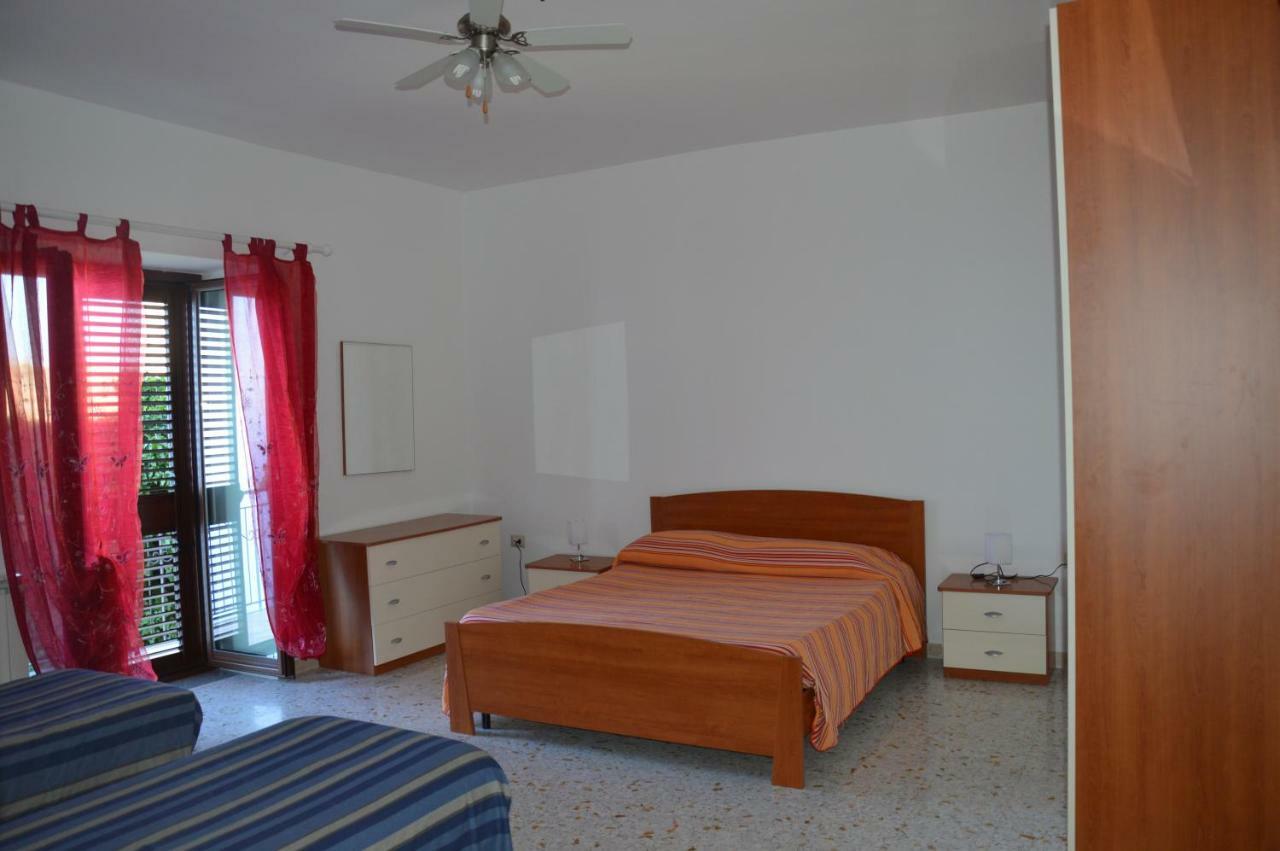 B&B Incantevole Vicolo Пирайно Екстериор снимка